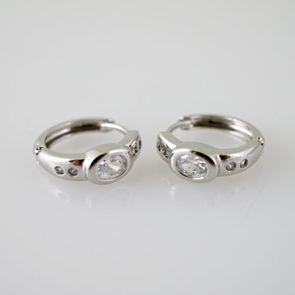 E2340 Earrings - Aretes - Zircon Stone - Silver Color