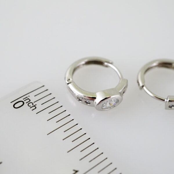 E2340 Earrings - Aretes - Zircon Stone - Silver Color - Image 3