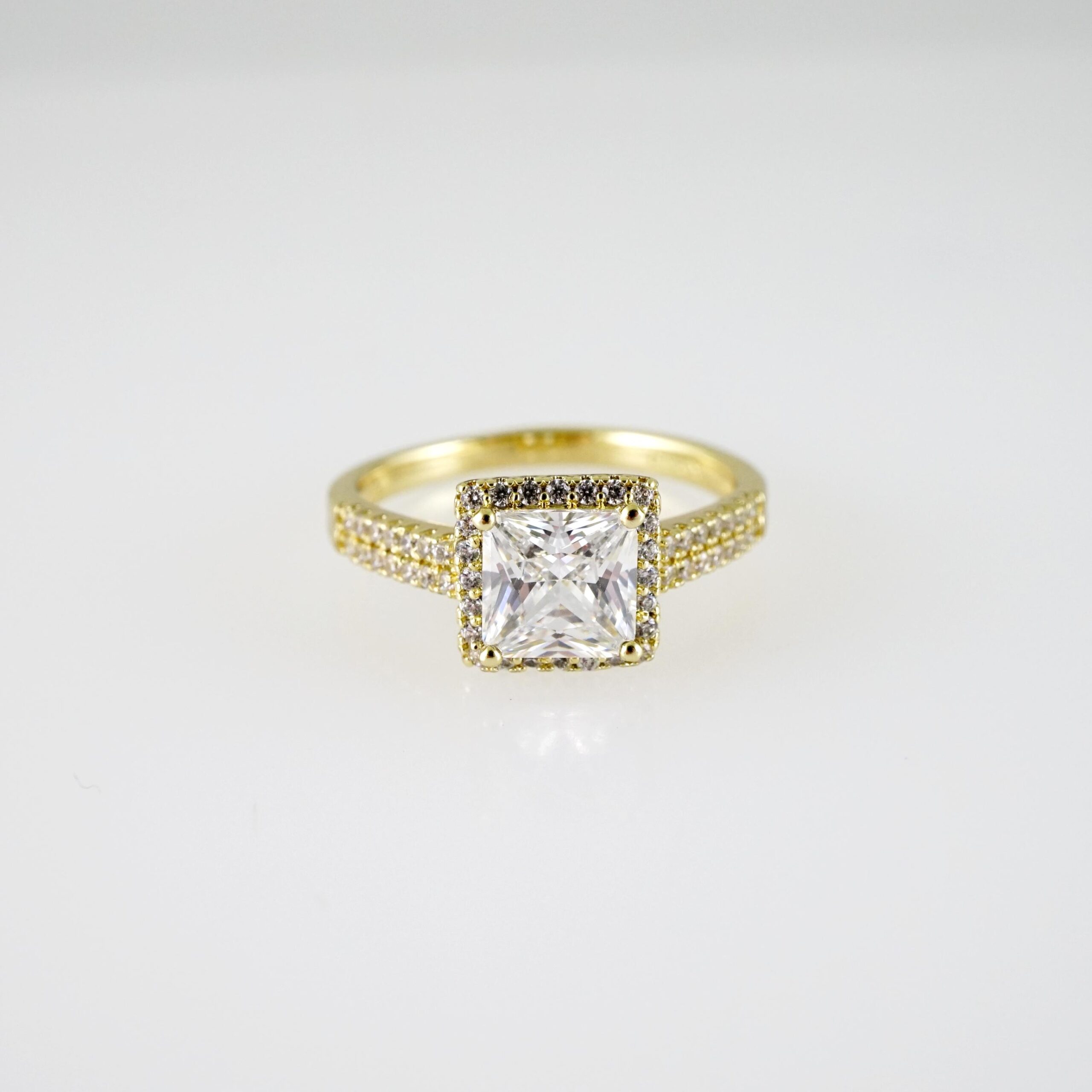 R843 RING - ANILLO - Zircon Stone - 14K Real Color